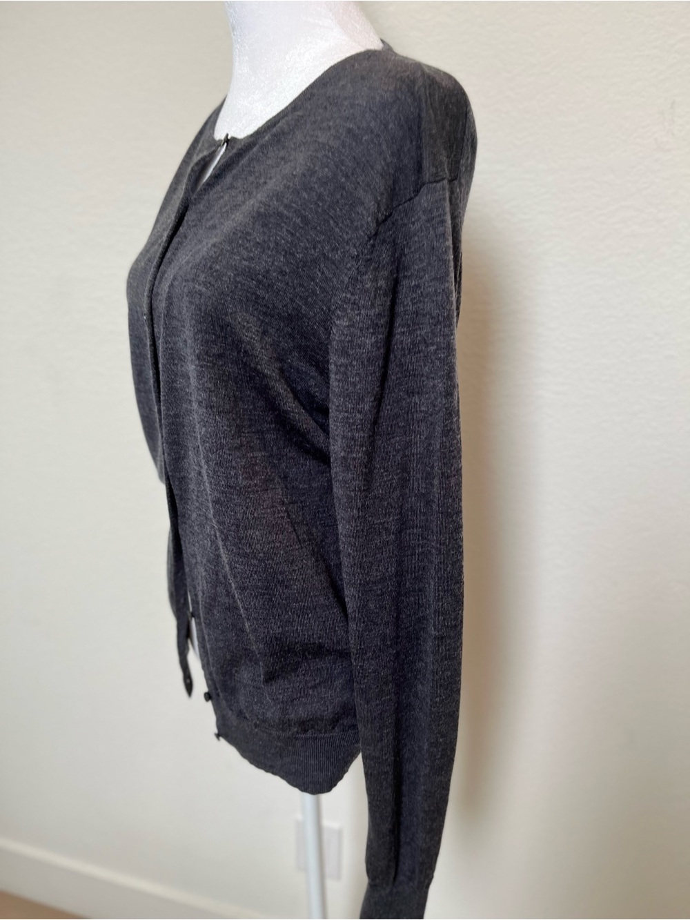 Uniqlo Dark Gray Crewneck Light Weight Merino Wool Button Cardigan - Picture 4 of 10